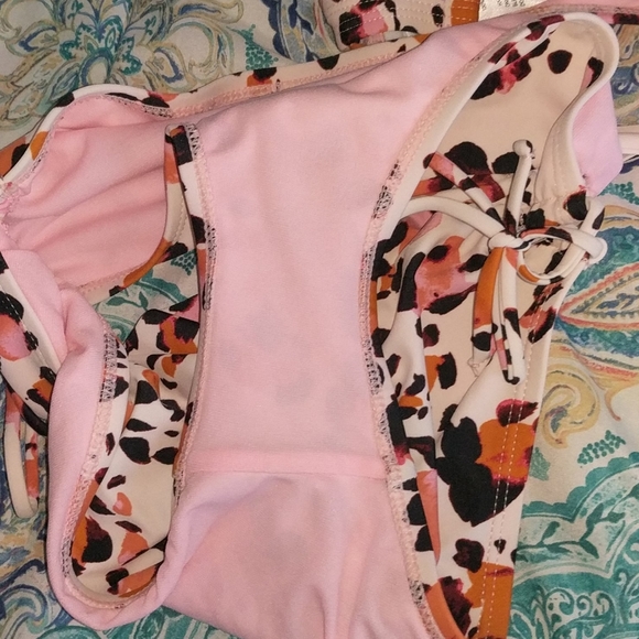 Hula Honey bikini set - Picture 11 of 13